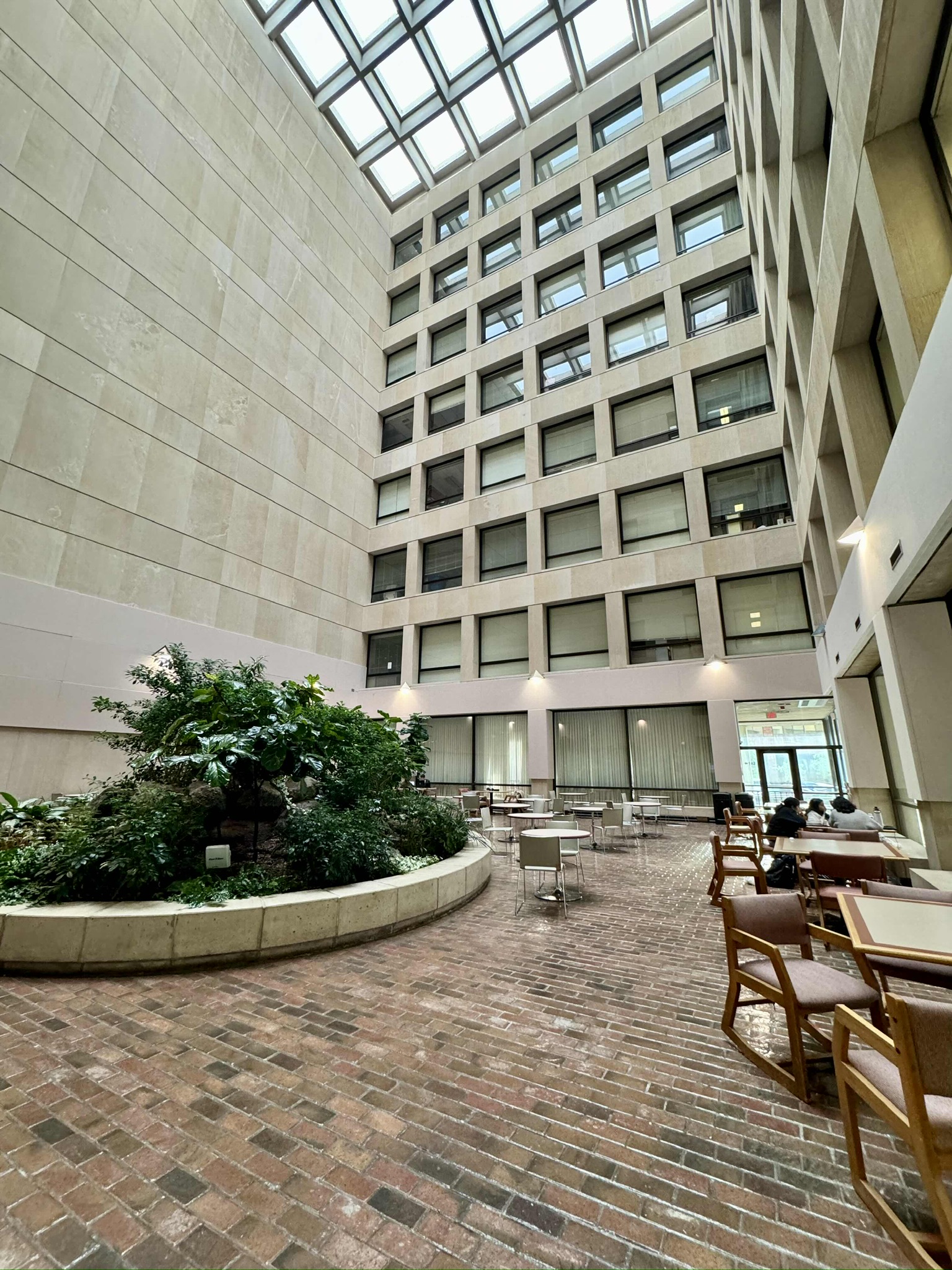 the atrium in the psych building, uiuc